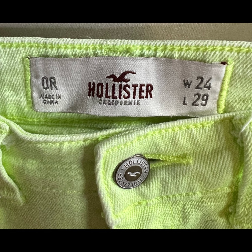 Women’s Hollister Neon Yellow Skinny Jeans - Picture 3 of 5